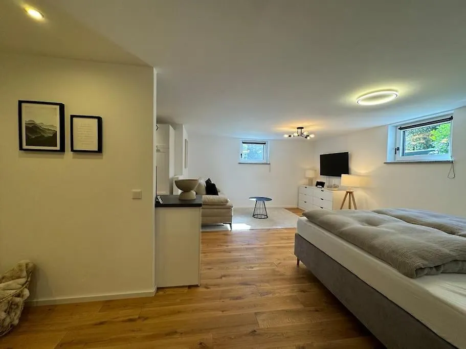 Apartment Moderne Unterkunft Am Heuberg In Salzburg Guggenthal Austria